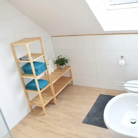 Einladende Ferienwohnung Auf Bauernhof In * Sinzig