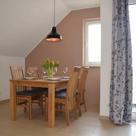 Einladende Ferienwohnung Auf Bauernhof In Sinzig