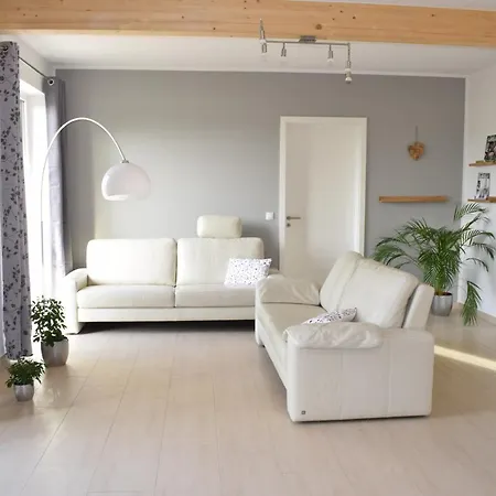 Einladende Ferienwohnung Auf Bauernhof In Lägenhet Sinzig